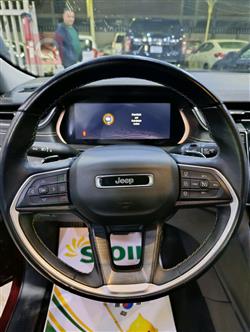 جیپ L گراند شیرۆکی